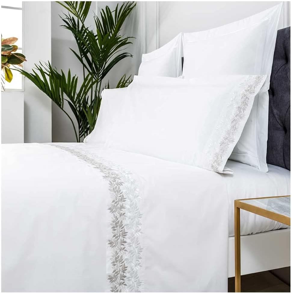 Sábanas blancas de algodón bordadas COTTON